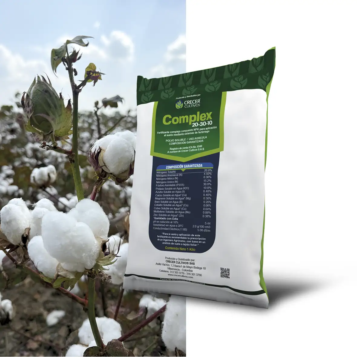 Envase de Complex 20-30-10, fertilizante NPK soluble con elementos secundarios y menores, diseñado para mejorar el desarrollo y la calidad de la cosecha.
